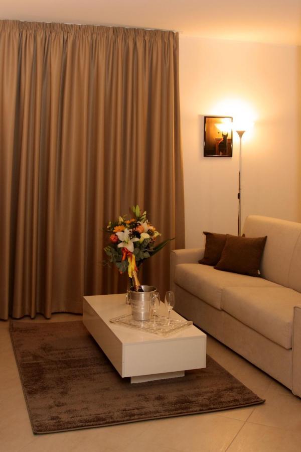 Apartamento Dimoraviapiadue Savona Exterior foto