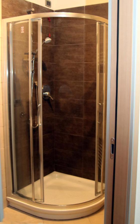 Apartamento Dimoraviapiadue Savona Exterior foto